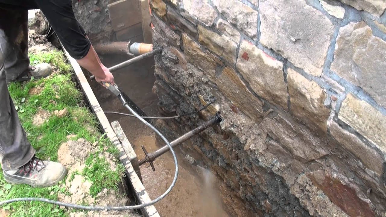 Außenwandsanierung, Drainage mit Pumpenschacht Einbau - Firma K.Timreck - Hagen