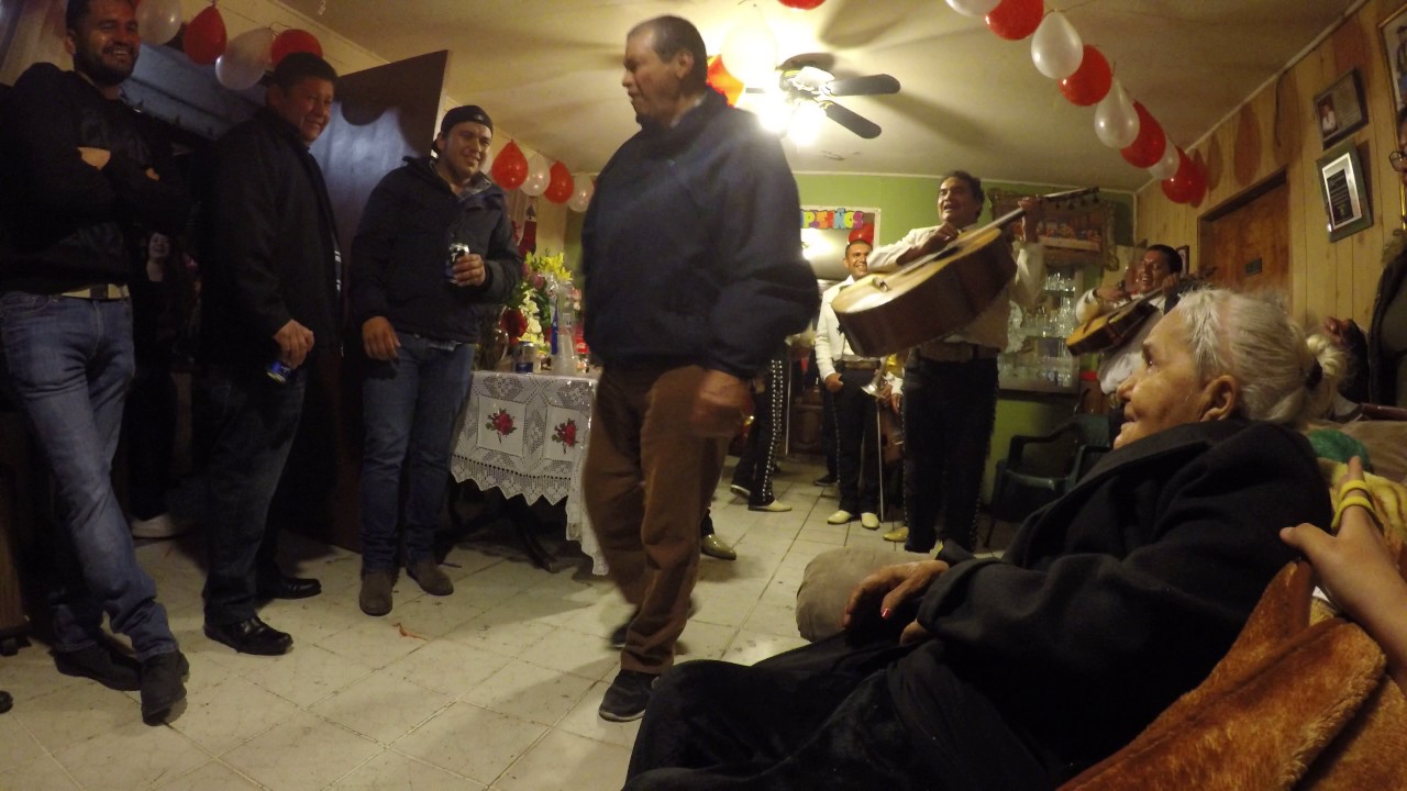 ELODIA CUMPLEAÑOS - MONO DE ALAMBRE MARIACHI