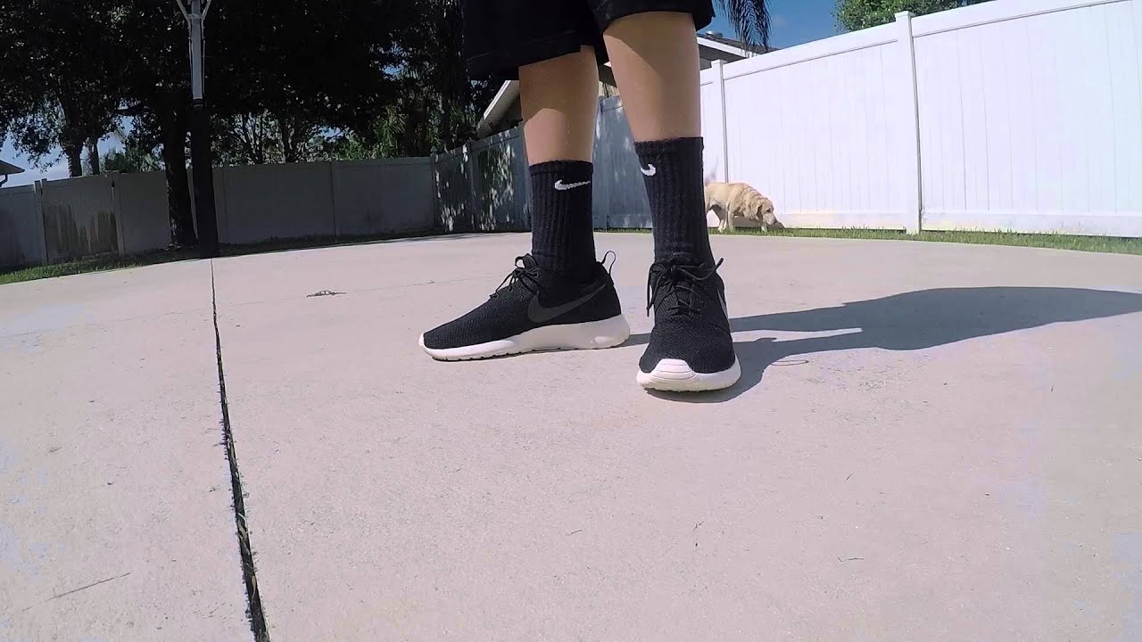 Nike Roshe Run Review + On Feet!