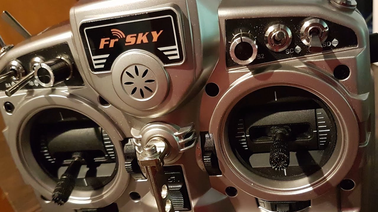 Unbox y revision Frsky Taranis X9D Plus en español