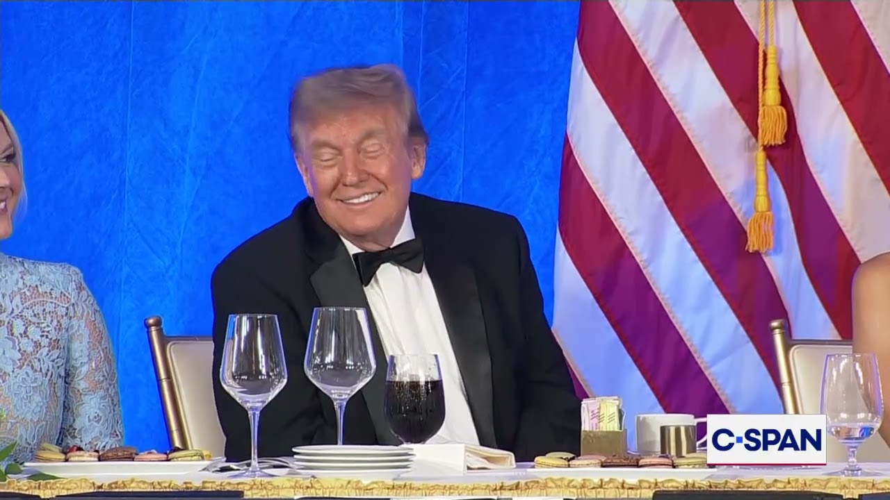 Trump Congratulates Reporters Who Wrote About a Birthday Card He Sent to Epstein