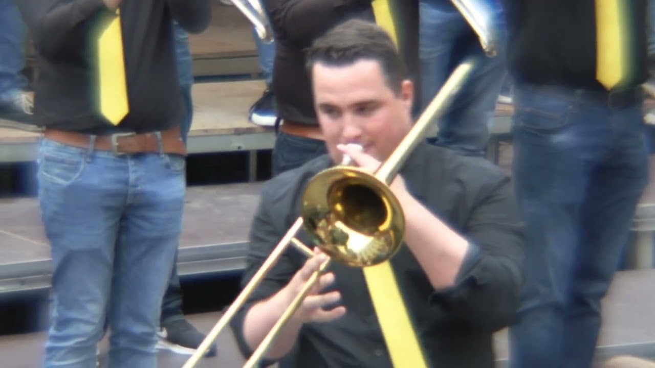De Diezeblaozers Den Bosch Markt Dweilorkestendag Groenlo 26 mei 2022
