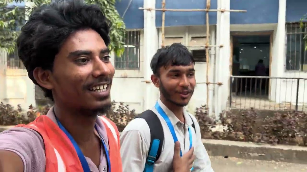 Dharavi❎ BKC Bandra✅ wrong  😑 station 🚉 complex, Aa Gaya Metro me Galti Se daliyevlogs 📹😂🫵