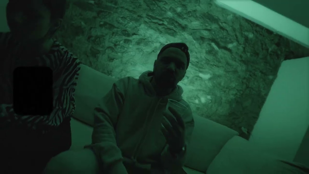 ΜΙΚΡΟΣ ΚΛΕΦΤΗΣ - TSL (Official Music Video)