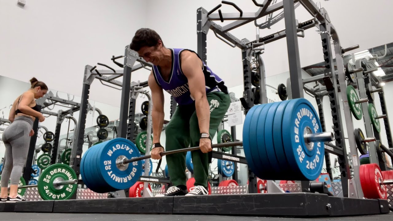 Squat everyday Day 719: Deadlift 260kg (PR)