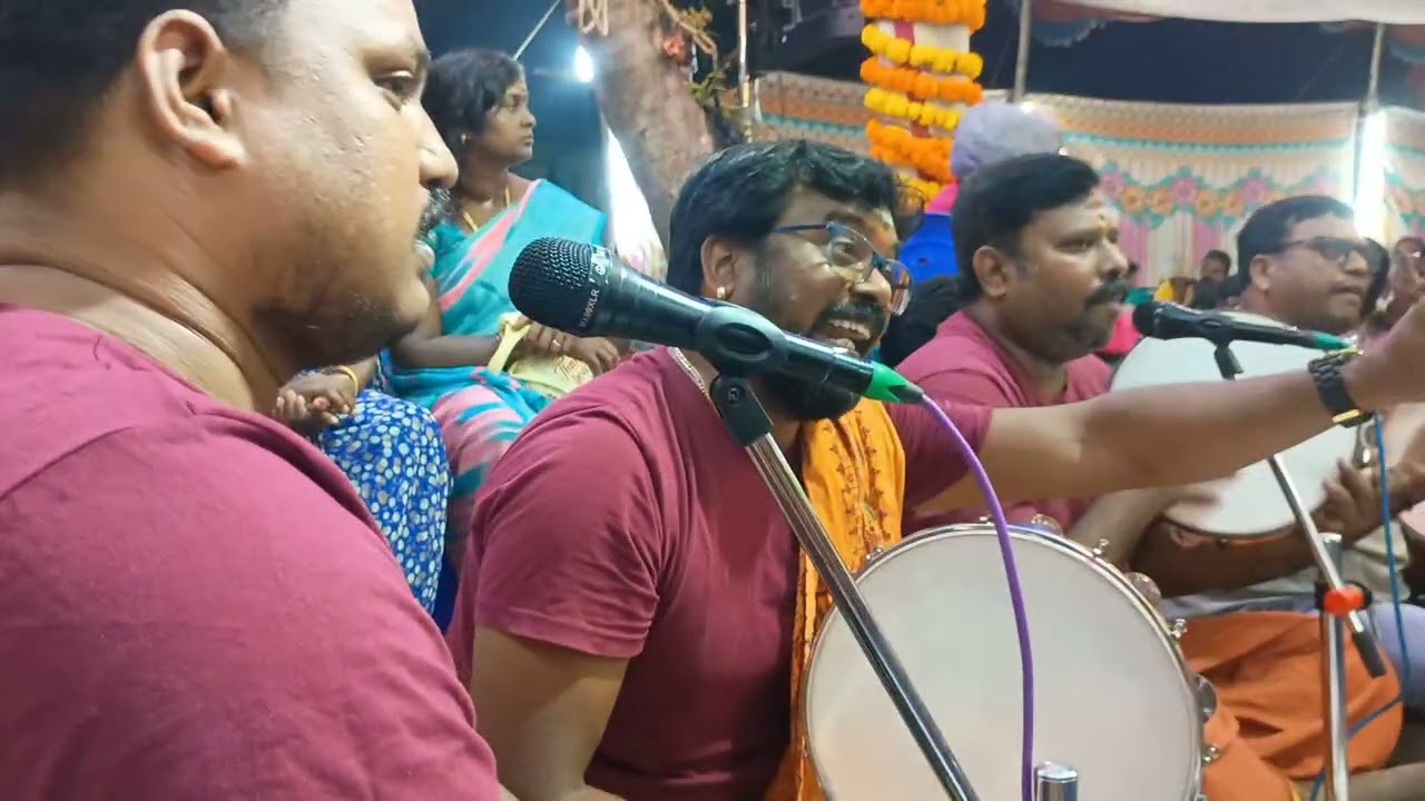 வண்ணமயில் மீதேறி வலம்வரும் வேலவா வேண்டுவோர் வினைதீர்க்க விரைந்து வந்து 🙏🙏🙏