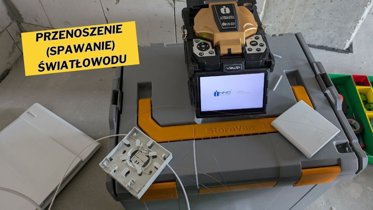 Przenoszenie gniazdka światłowodowego krok po kroku | Spawanie światłowodu Warszawa