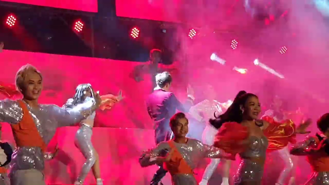 Ngô Kiến Huy live show