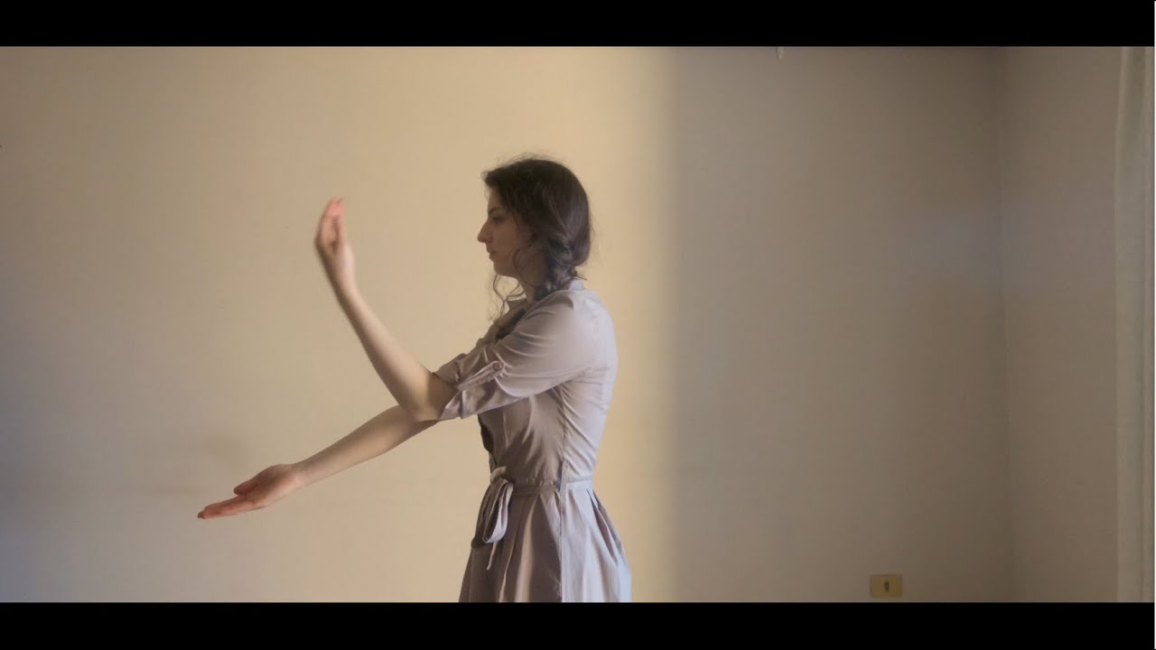 Estudo de Pausas e Linhas Retas | Movimentação Robótica | Improvisação em Dança Contemporânea