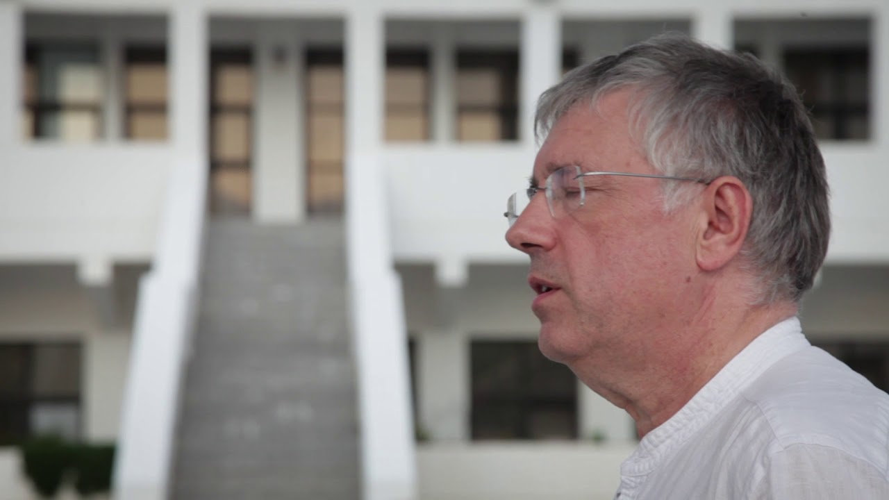 Open-source hardware vs open-source software