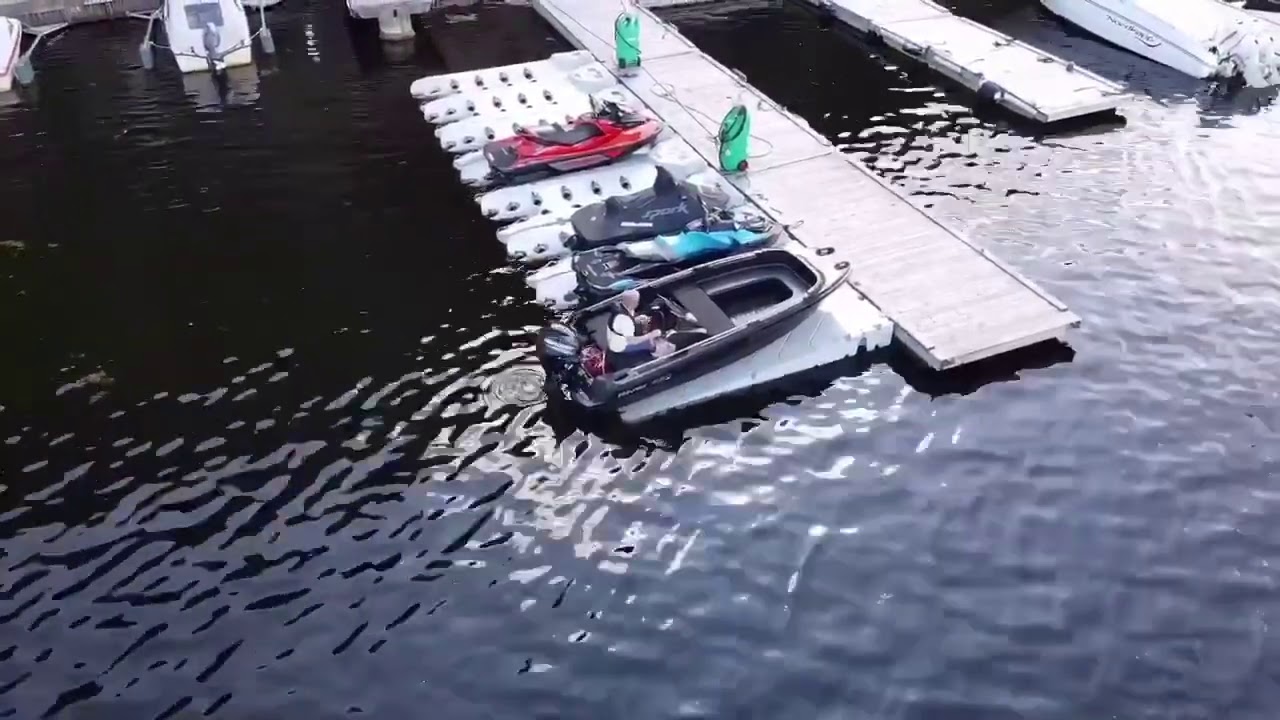 River 460 XR on a EZdock