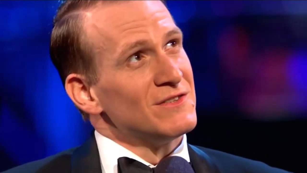 Jamie Parker sings 