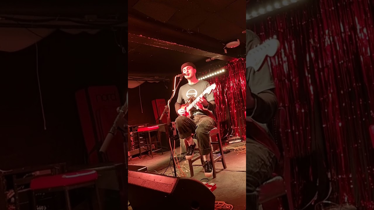 Return Again (If I Wait) - Noah Yorke. Live at the Sebright Arms, London. 9/03/23