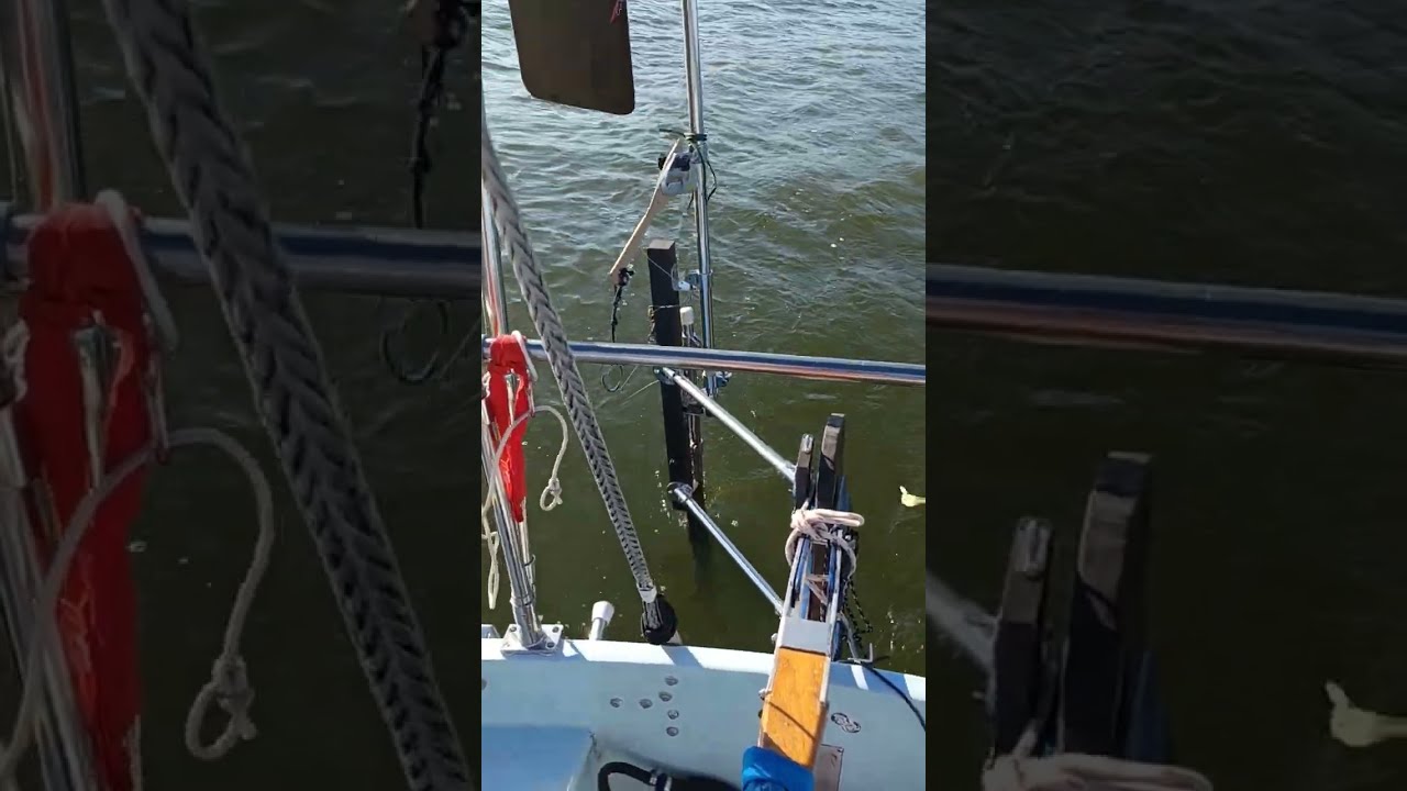DRAGON TAIL - The simplest DIY windvane self steering. No rope to the tiller. No complicated linkage