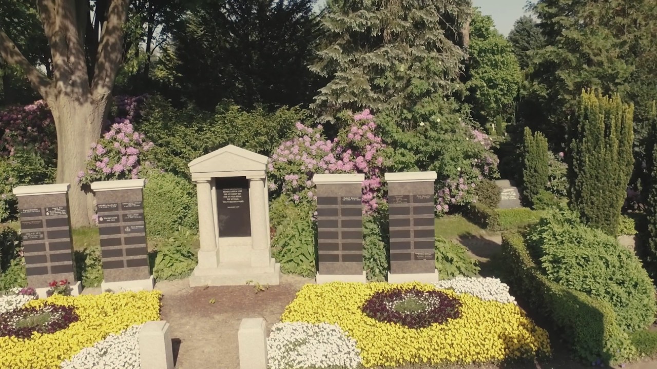 Friedhof Rellingen historisches Blumenbeet