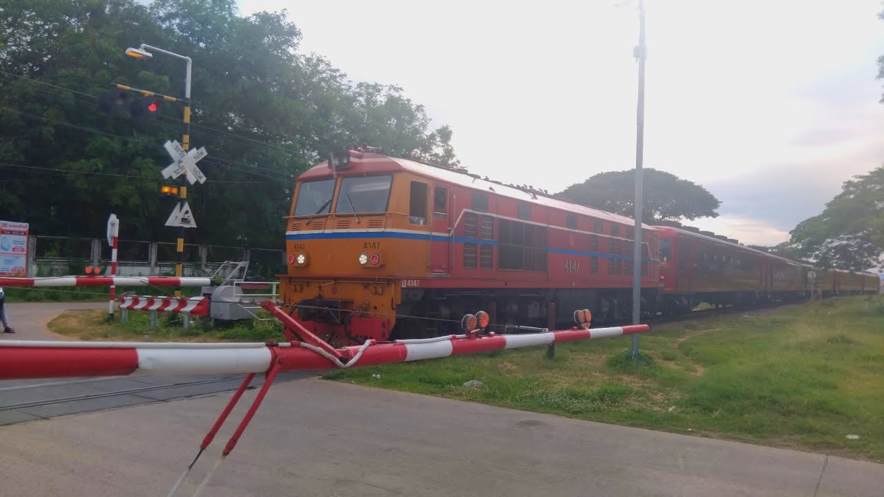ขบวนรถพิเศษโดยสารที่984 วังโพ-กรุงเทพ (ALSTHOM D.4147 MTU) จุดตัดแก้มลิง