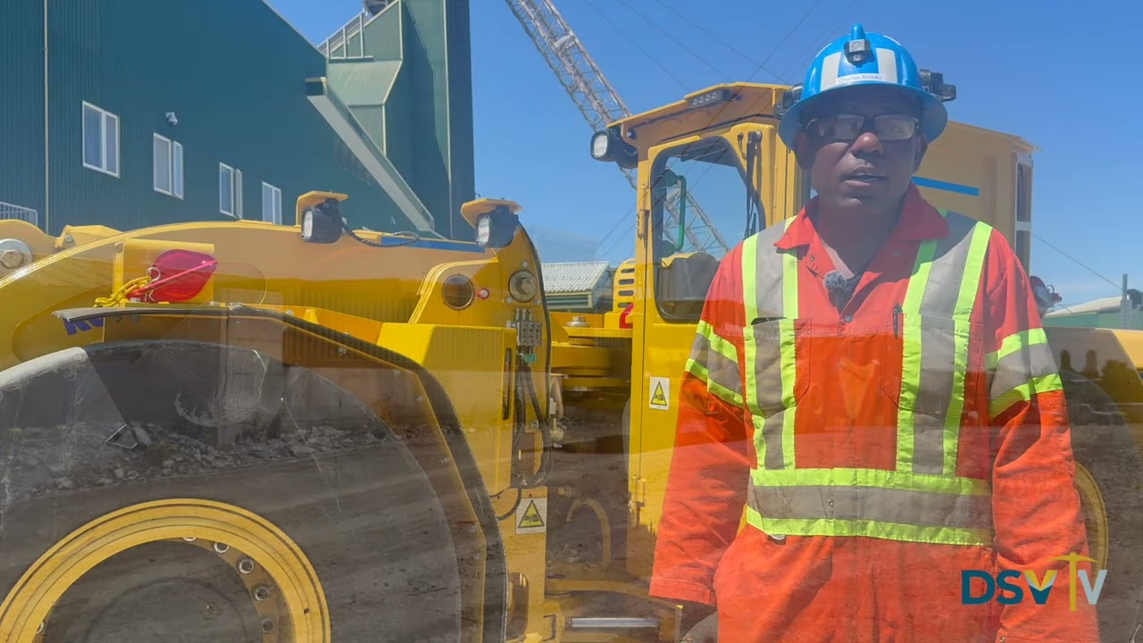Building for the Future: New Loader Arrives at Hoyle Pond | Discovery Porcupine