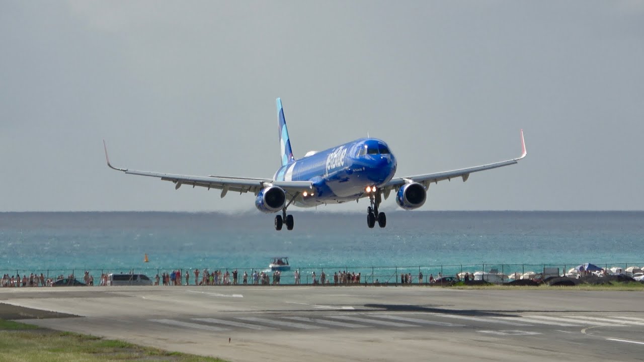 St Maarten Princess Juliana arrivals & departures, touchdown location. SXM Planespotting in 4K 3
