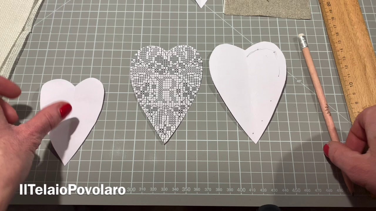 Come confezionare semplicemente  un cuore ricamato usando del lino
