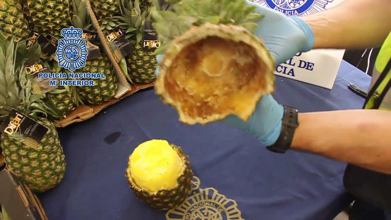 Pi&ntilde;as rellenas de coca&iacute;na