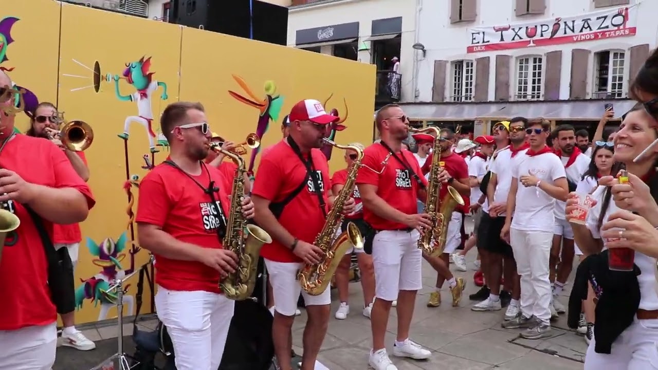 The Hot Street Brass Band 2.0 (BEL) - Dax, La Féria ! (2024) Dax (40) - I Will Survive