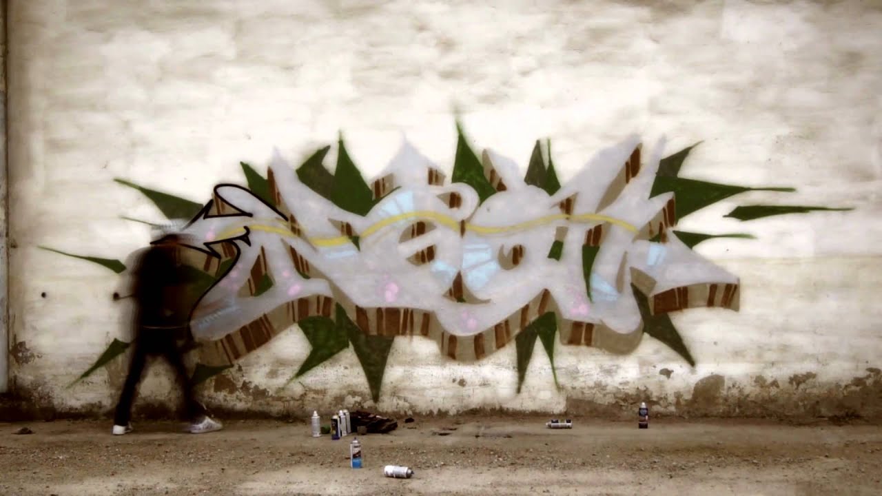 ismail (neok) graffiti 2011 tanger (HD)