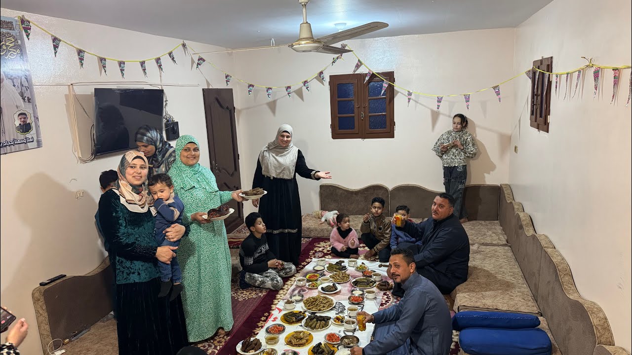 احلي ما في رمضان 🌙هي اللمه الحلوه أنا وأخوات في بيت 🏠 اهلي عزومة رمضان أمي عملت الأكل بأيدها🤲