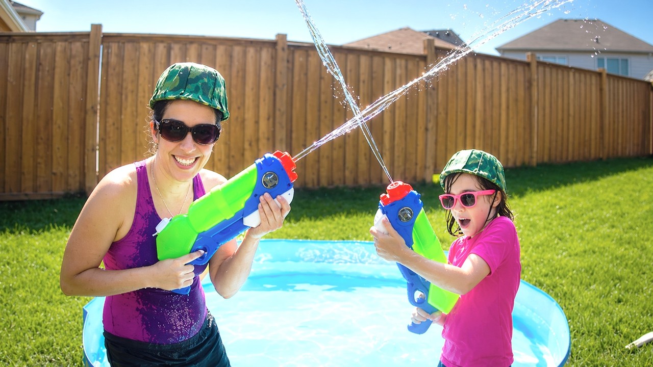 UMA AVENTURA MÁGICA NO MEU QUINTAL! ★ Sonho, Piscina e muita Diversão com a mamãe na casa do Canadá