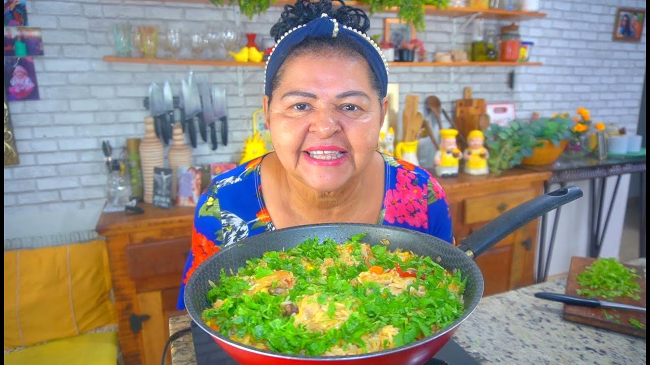 A MELHOR GALINHADA QUE JA COMI!! FICA SENSACIONAL!!