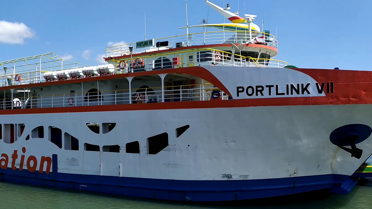 Portlink VII in Action on Lembar Harbour