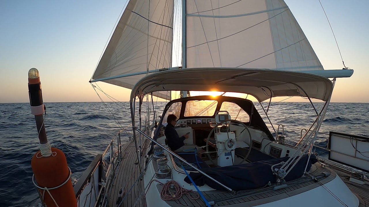 Double hand Atlantic crossing to the Caribbean. An easy journey?