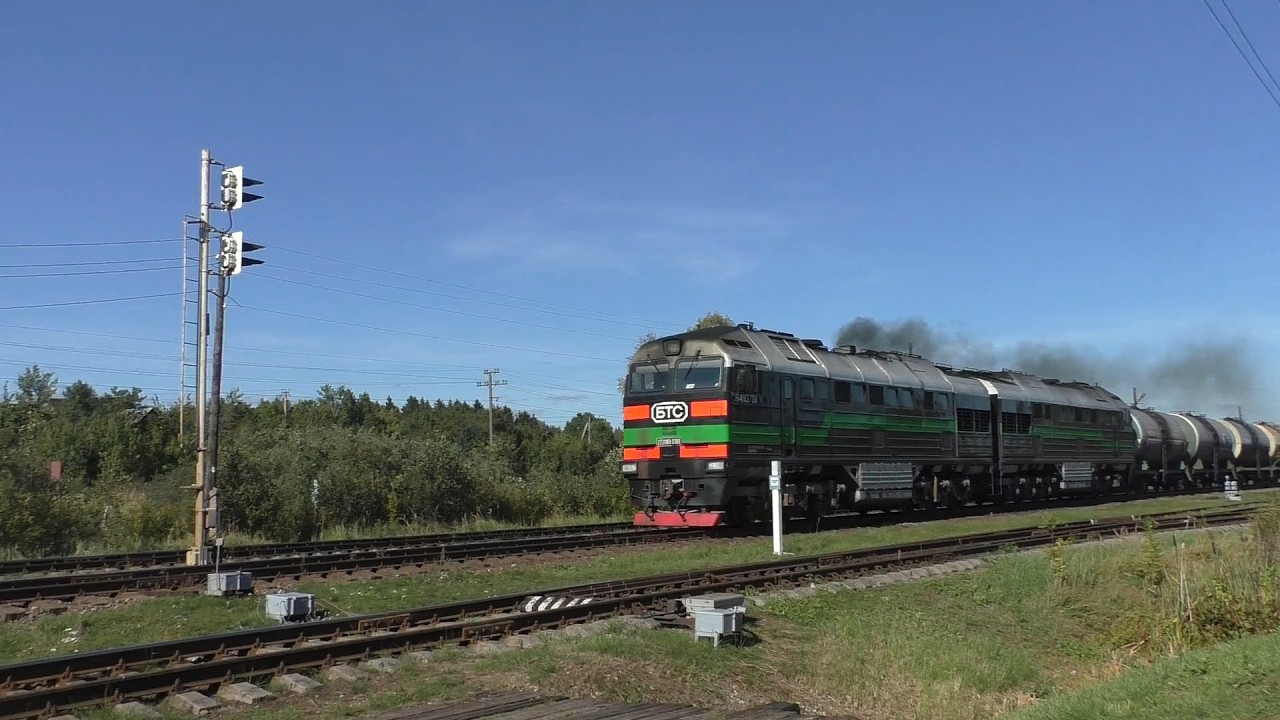 Вагоны из Казахстана и другие поезда на станции Торошино
