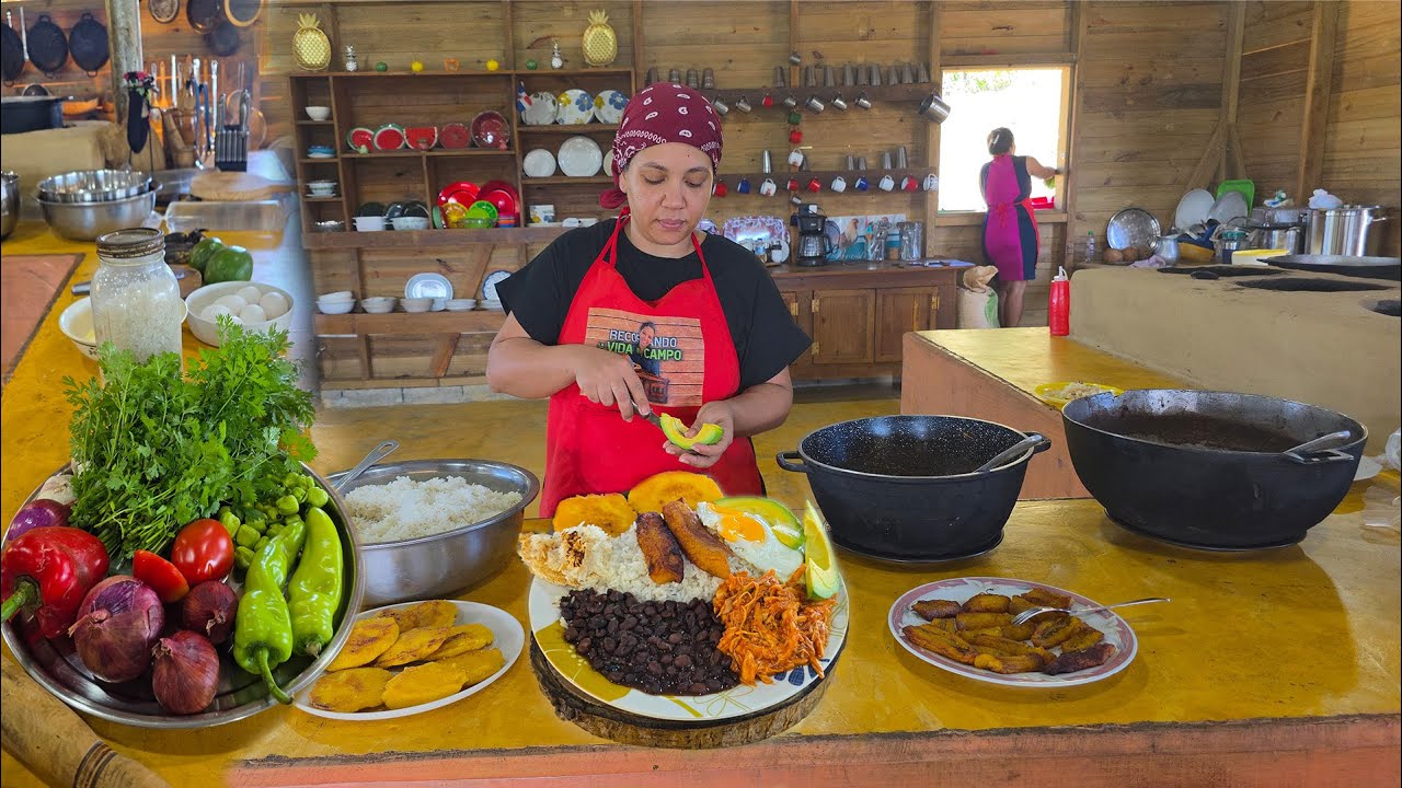 Con Maduro Bien Dorado! Así Terminó El Plato. Comida Tipica VENEZOLANA. La vida del campo