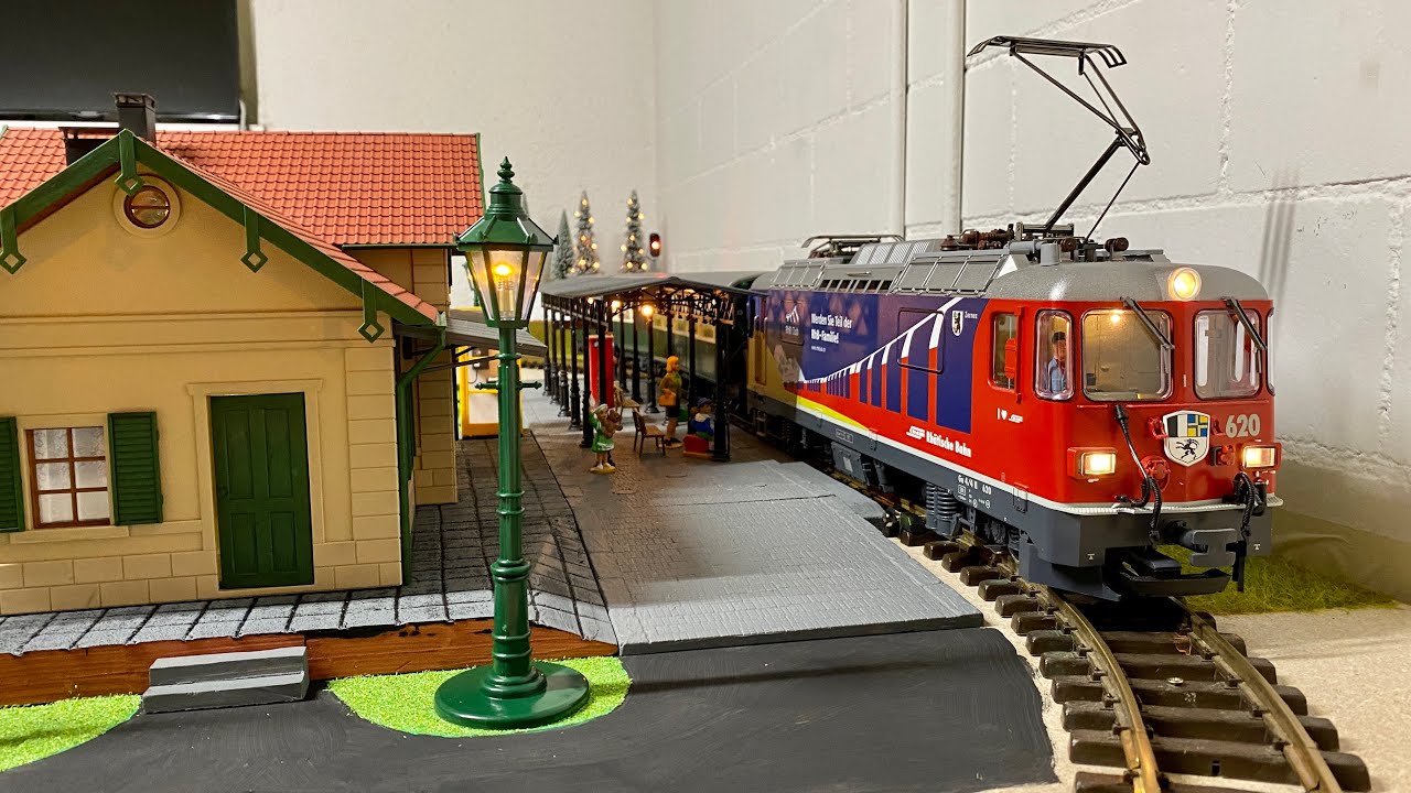 LGB Anlage 2022 - Teil 5: Landschaft und Restaurant Wagen auf der Indoor Anlage