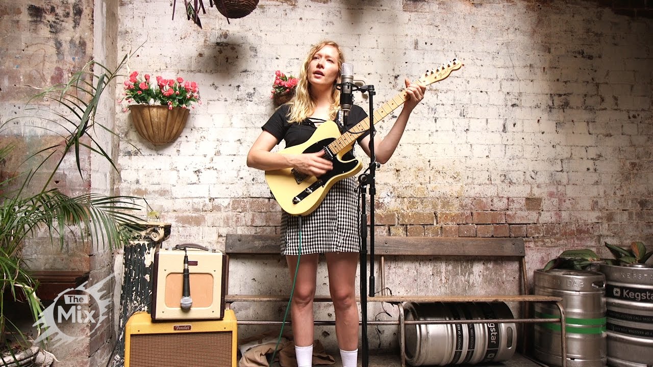 The Mix: Julia Jacklin is one of the most promising voices in the indie folk scene