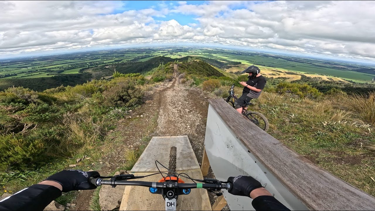 Mount Hutt South Island secondary schools DH practise - Slippery