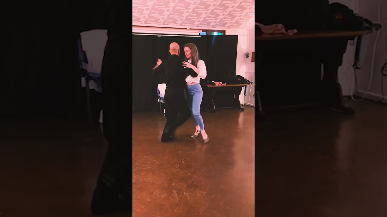 Elena Karm&iacute;nia Nuitagu&oacute;riz & Cristian Bravo | Demo Clase De Tango | Santiago, Chile | 2023