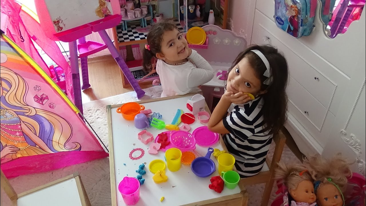 Hamurdan Hello Kittyli Yemekler Yaptık