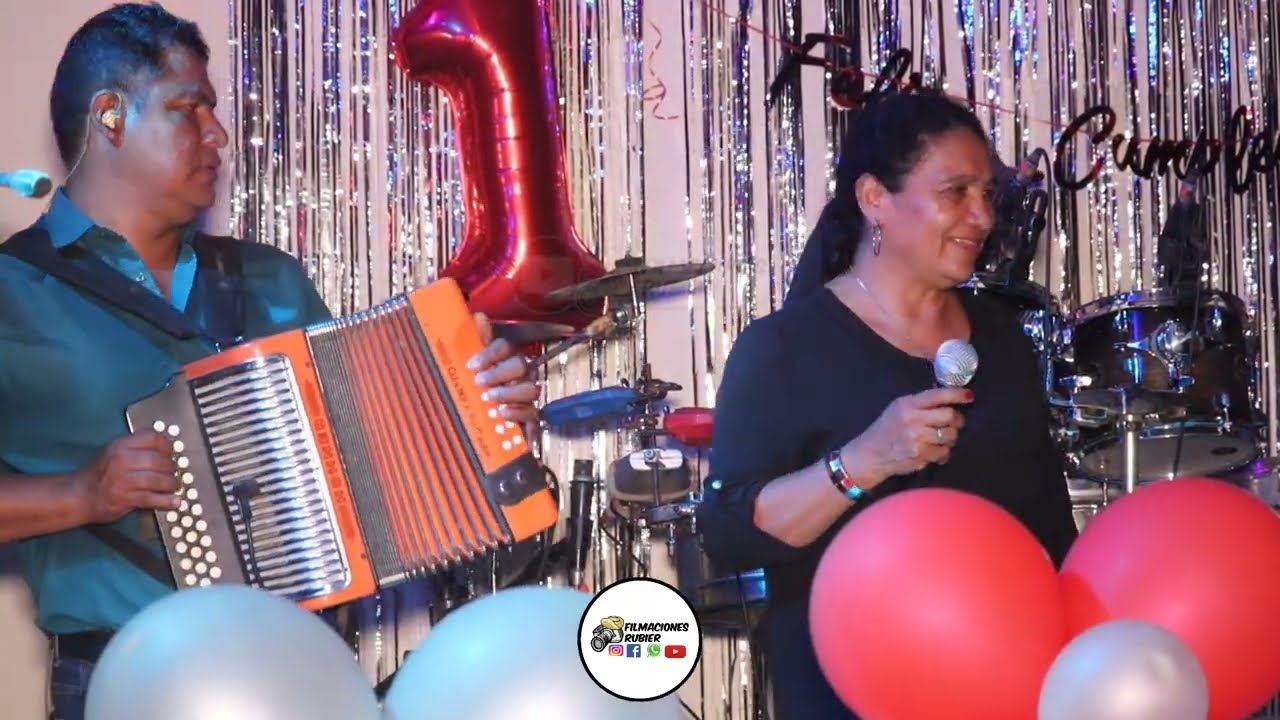 "Junto para siempre y blanca margarita". Daniel ORTEGA Y los pequeños Momtañeros. San Pedro Penonomé