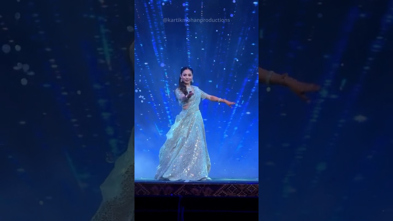 Apsara Aali ✨ | Bride solo dance | @tanvismarathe & Divesh #bridesolo #indianwedding