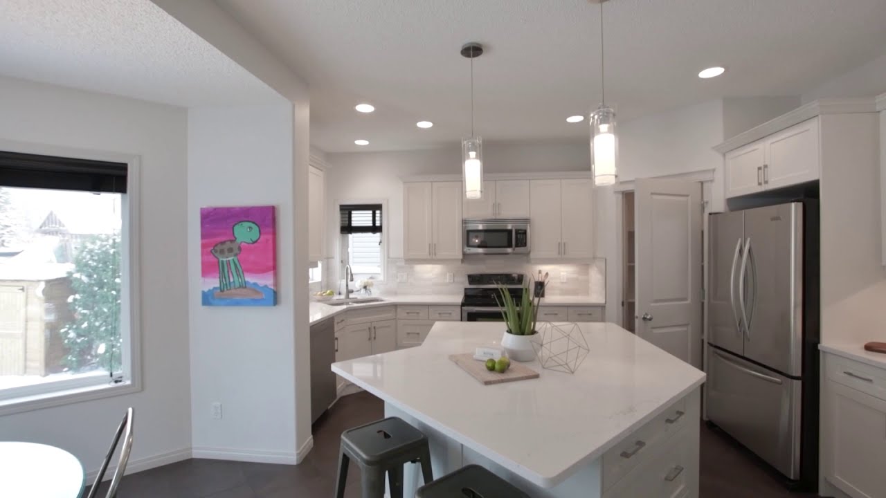 1611 Malone Way, Edmonton, AB