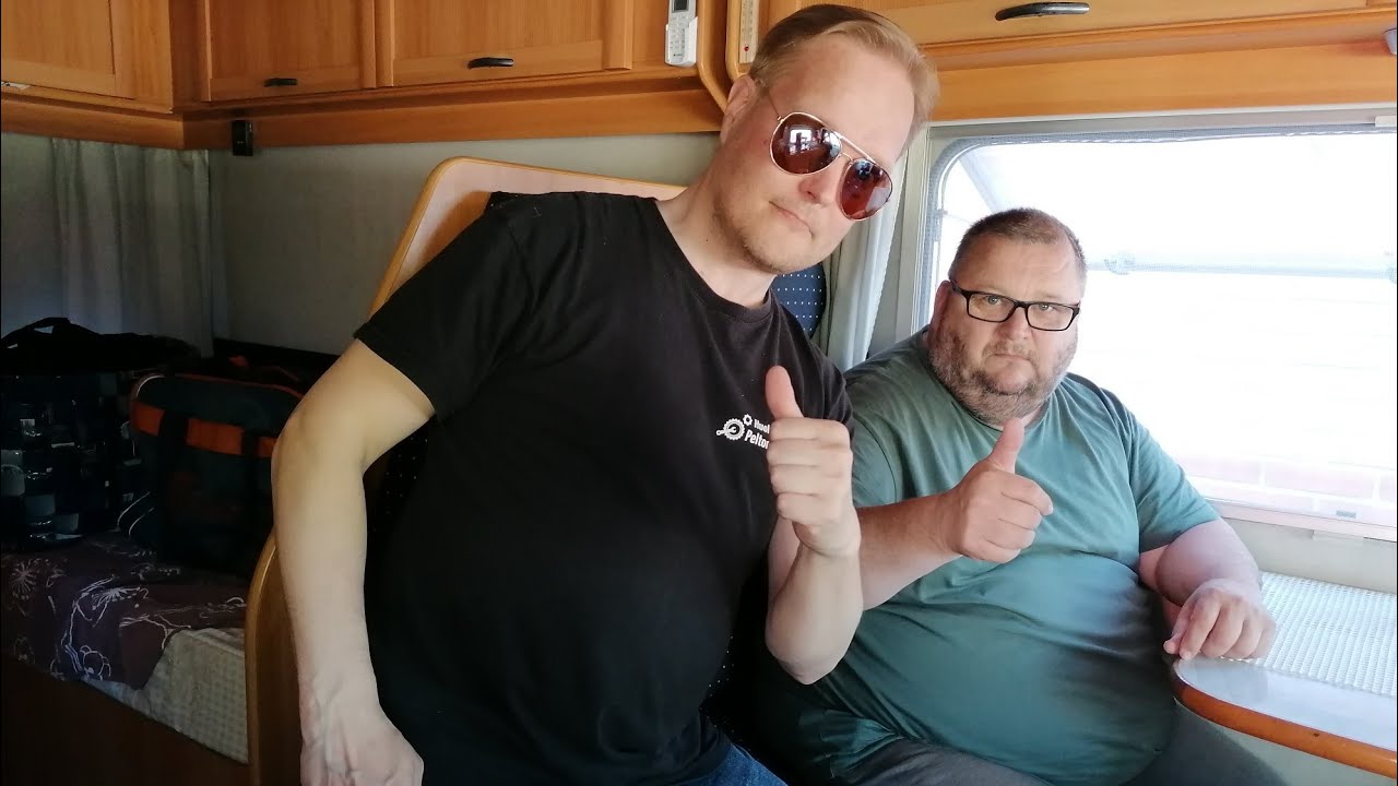 KUNINKAS JA KEISARI LOMALLA ISOJOEN MAISEMISSA