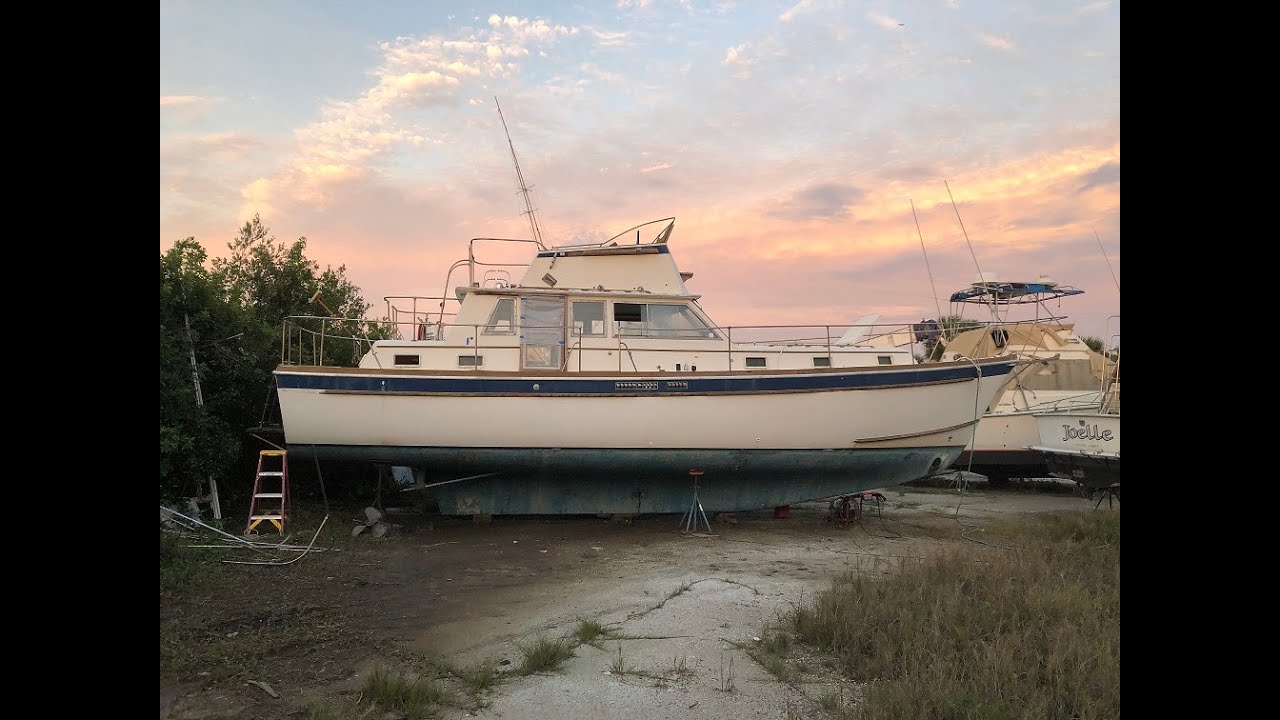 Electric Trawler Conversion using salvaged Prius components (donor boat walk through)