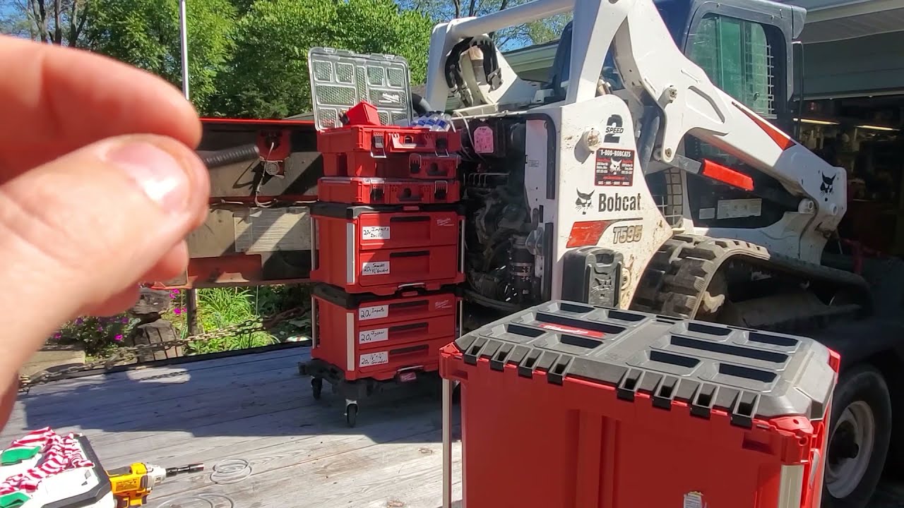 2018 Bobcat T595 Injector check Blowing Black Smoke
