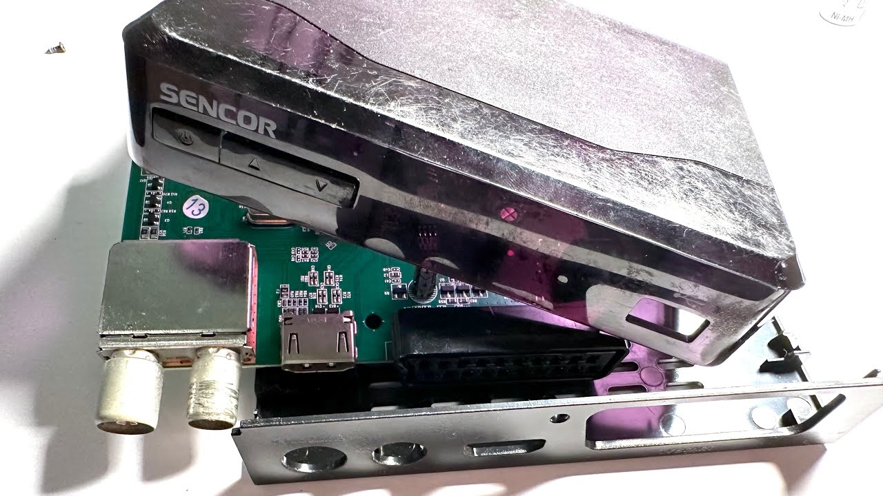 Sencor Digital DVB T2 Receiver Disassembly