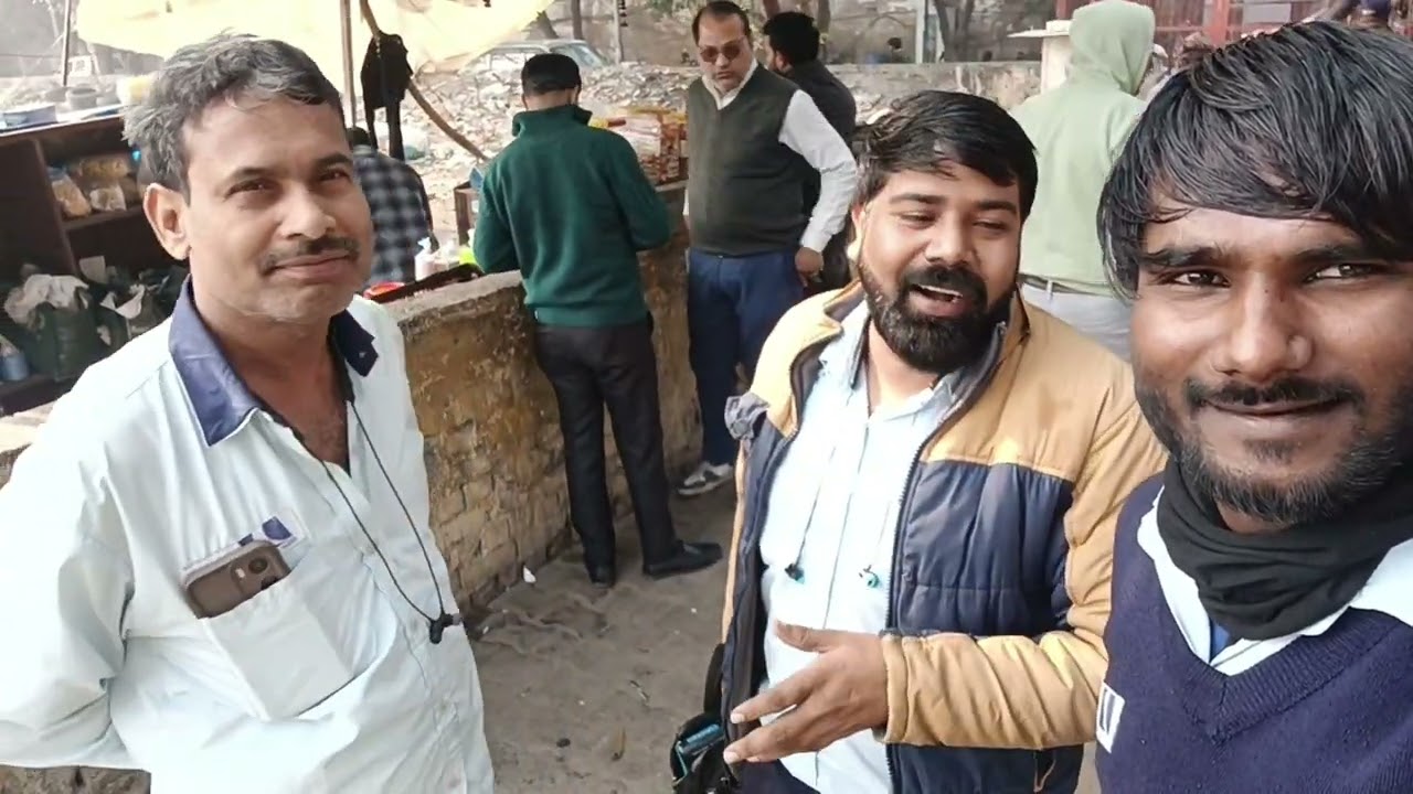 डीटीसी बस ड्राइवर और सवारी मना करने के बाद भी नहीं मानती देख अवधेश ब्लॉक के साथ 👈👈#viral #youtube 
