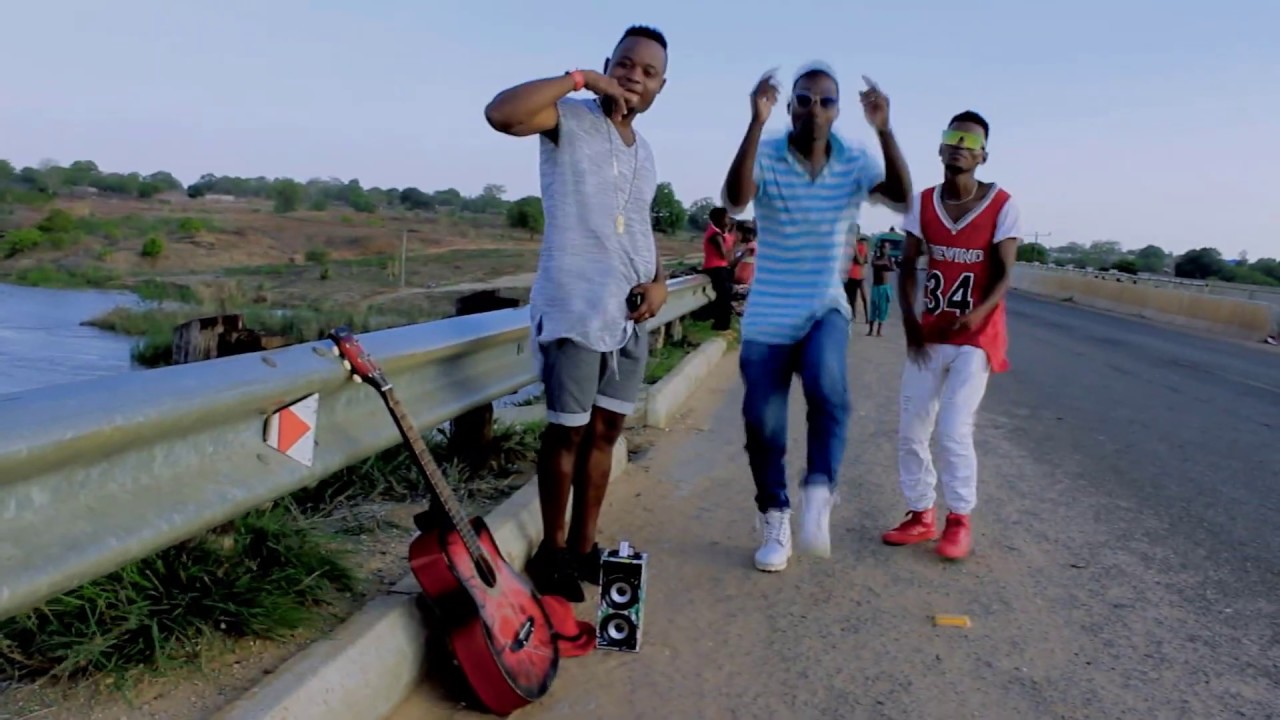 Mr Derry Ft Mr Djane e Tonix Bang Apinadamu_(Oficial Video_4K ) By NP Films mp4