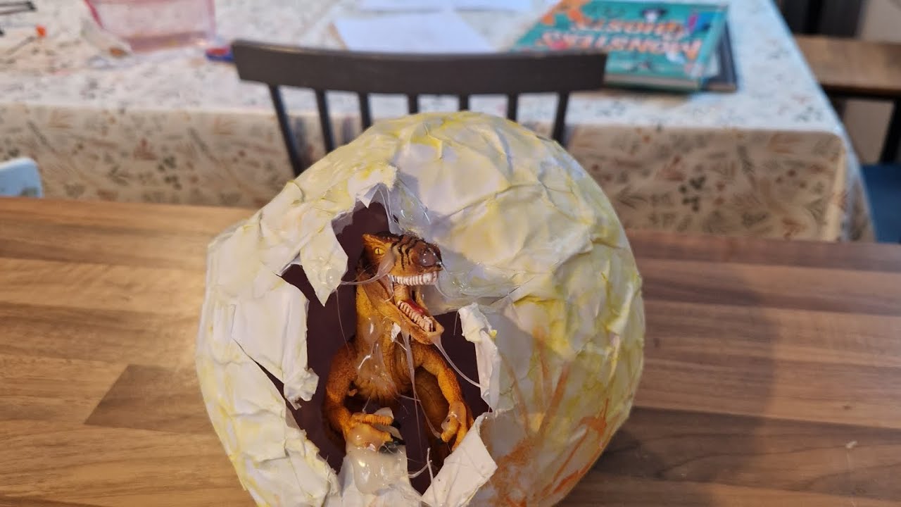 Eggselent rapter sculpture(Part 1)