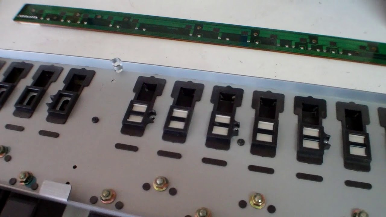 (269) Yamaha Electone MR-500T Pedal Repair / Clean Contacts /Part 1