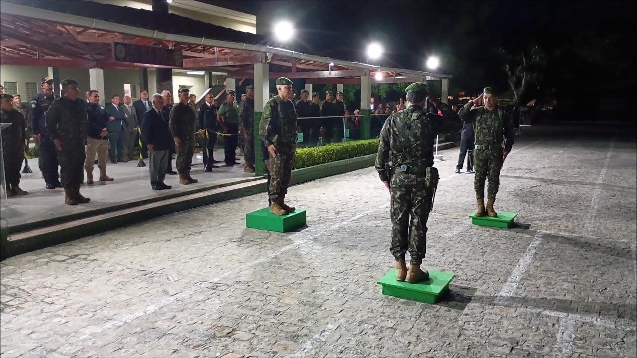 Passagem de comando do 15º BI Mtz